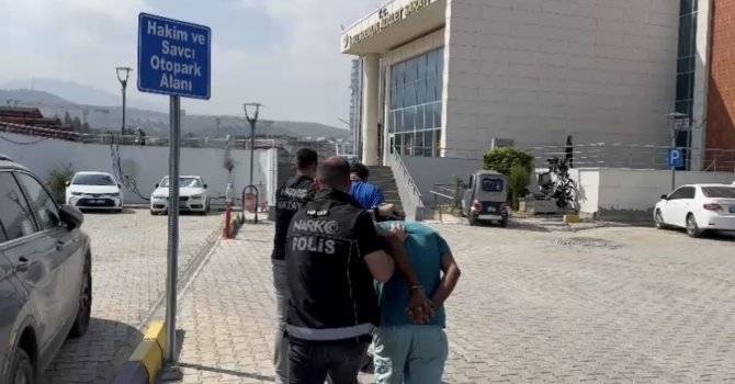 İskenderun’da uyuşturucu operasyonu: 4 tutuklama
