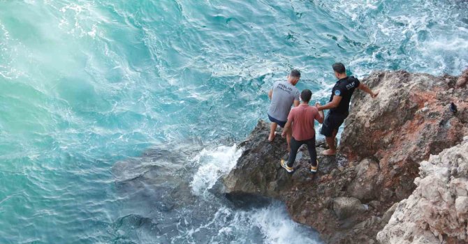 Eşiyle yaptığı görüntülü görüşme hayatını kurtardı
