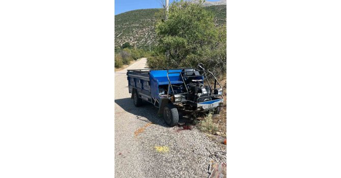 Devrilen patpatın altında kalan 19 yaşındaki genç hayatını kaybetti