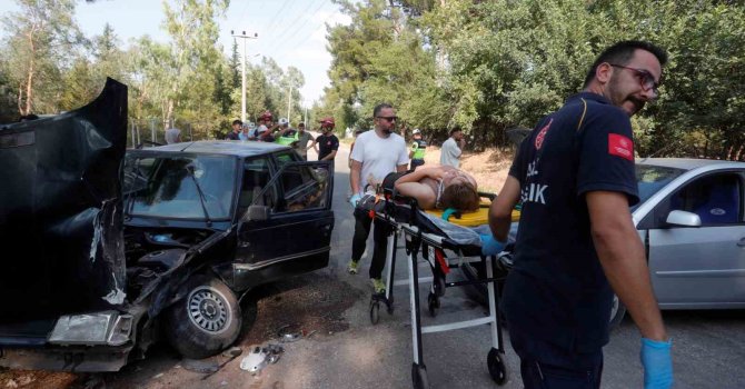 Antalya’da piknik dönüşü feci kaza: 3 yaralı