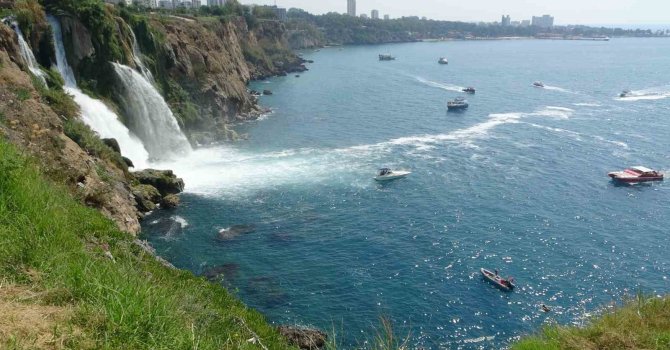 Şelaleden denize birinin düştüğü iddiasıyla arama çalışmaları yeniden başladı