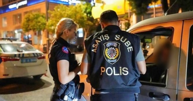 Isparta’da kural ihlali yaptığı tespit edilen 4 sürücüye idari para cezası