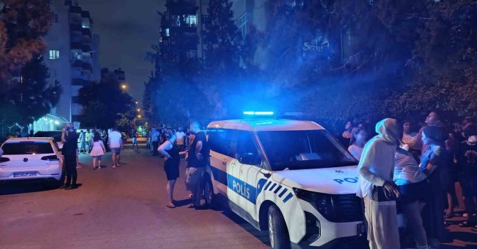 İnfaz koruma memuru, karısını ve kızını öldürüp intihar etti