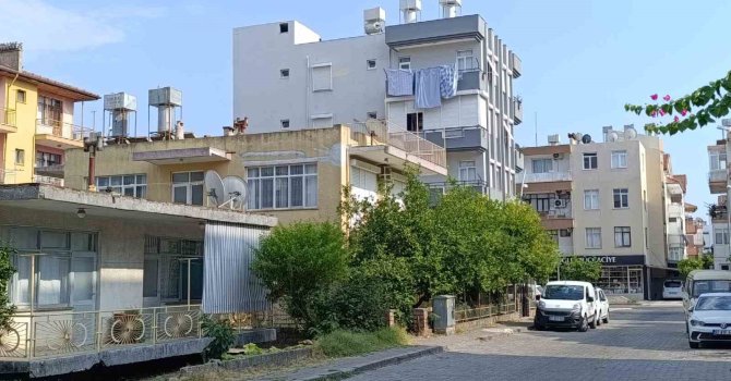 Kız kardeşi tarafından evinde ölü halde bulundu