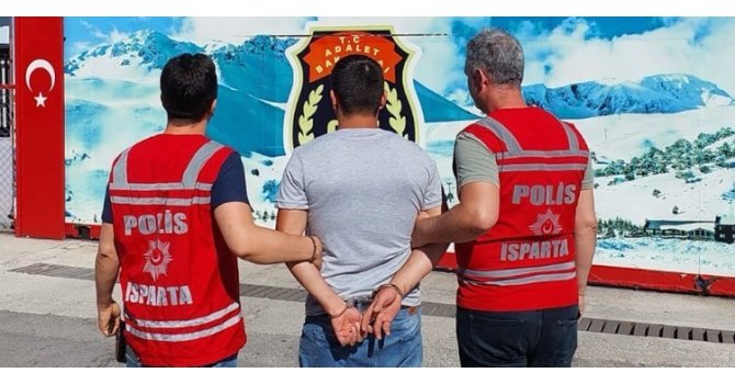 Isparta’da aranan 3 şahıs yakalanarak cezaevine gönderildi