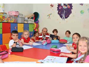 Kepez Belediyesi’nin Erenköy’deki yeni kreş binası hizmete hazır