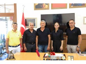 Antalyalılar Derneği, ilçelerde teşkilatlanıyor