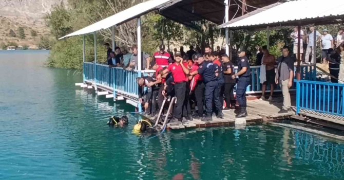 Yeğeninin düşen terliğini almak için baraj gölüne giren çocuktan acı haber