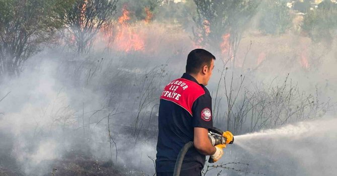 Burdur’da arazi yangınında 50 dönüm alan zarar gördü