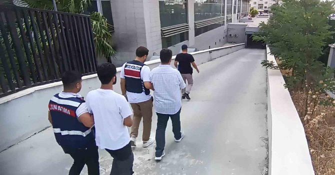 Mersin’de DEAŞ’a finans sağlayan şüphelilere operasyon: 2 gözaltı