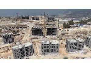 Cebike Mahallesi’nde afet konutları hızla sürüyor