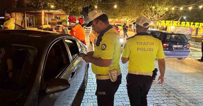 Adana’da trafik denetimlerinde 547 bin TL ceza kesildi