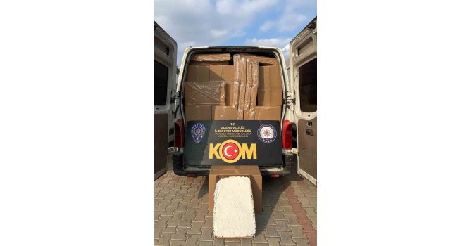 Adana’da 17 milyonluk kaçak doldurulmuş sigara ele geçirildi