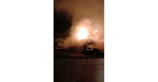 Hatay’da samanlıkta çıkan yangını itfaiye söndürdü