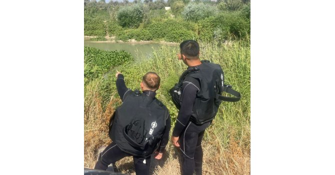 Sınırı yüzerek geçmek isteyen 14 yaşındaki çocuk hayatını kaybetti