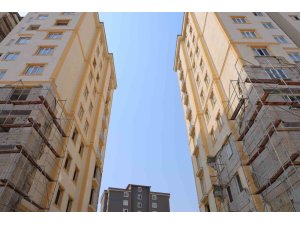 Kahramanmaraş’ta orta hasarlı binalarda güçlendirme çalışmaları