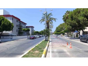 Manavgat’ta araçlar için tehlike oluşturan rögarlar kapatılıyor