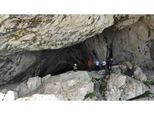 Engizek Yaylası’ndaki mağara turizme kazandırılmayı bekliyor