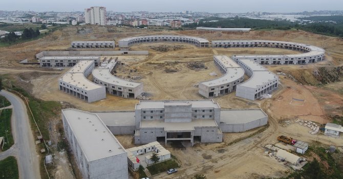 Alanya Toptancı Hal Kompleksi inşaatı devam ediyor