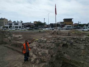 Varlığından bölge halkının haberinin bile olmadığı tarihi kale kazı çalışmalarıyla ortaya çıkarıldı