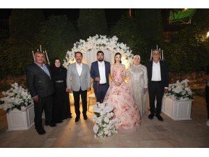 Vali Masatlı, genç çiftin nişan mutluluğuna ortak oldu