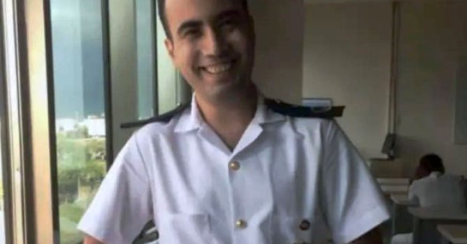 Stajyer gemi mühendisi serinlemek için girdiği denizde boğuldu