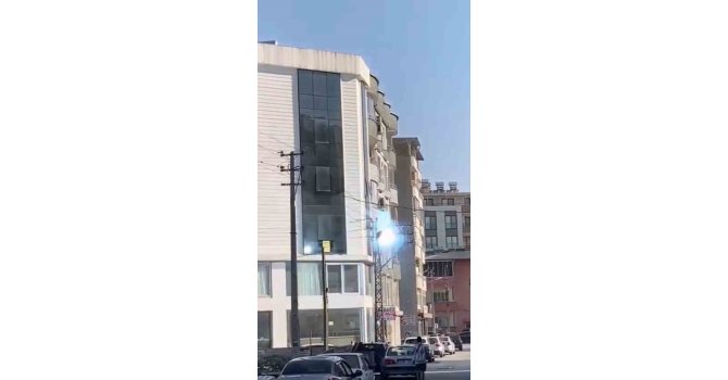 Hatay’da aşırı sıcaklarla birlikte elektrik hattında art arda patlamalar yaşandı