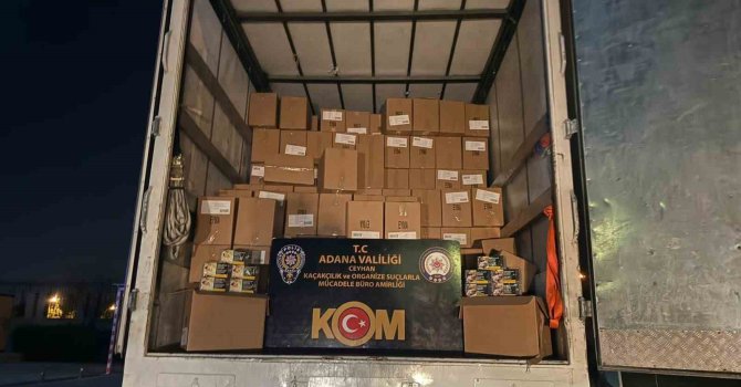 Evden eve taşımacılık yapılan kamyonda 7 milyon adet kaçak makaron çıktı