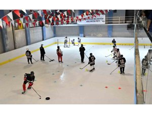 Buz Hokeyi Gelişim Kampı ilk kez Antalya’da