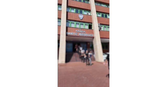 Isparta’da 2,5 milyon TL’lik nitelikli dolandırıcılık operasyonunda 8 şüpheli yakalandı