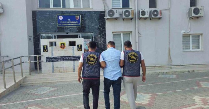 İnterpol tarafından kırmızı bülten ile aranan şahıs Mersin’de yakalandı