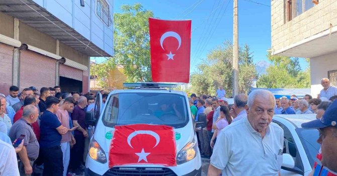 Şehit olan orman personeli Demirel son yolculuğuna uğurlandı