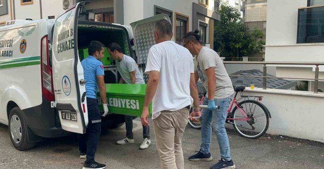 Emlakçıyı arayıp kiraladığı evde cinayet işlediğini söyleyip ortadan kayboldu