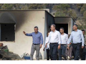 Silifke’deki yangın sürüyor