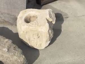 Restorasyon uzmanı 300 yıllık ahşap malzemelerin satışına kıyamadı