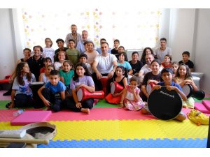 Girne Mansuroğlu Kültür Merkezi’nde minikler sanat coşkusu  yaşadı