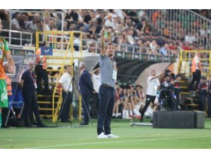 Trendyol Süper Lig: Corendon Alanyaspor: 0 - Çaykur Rizespor: 0 (İlk yarı)