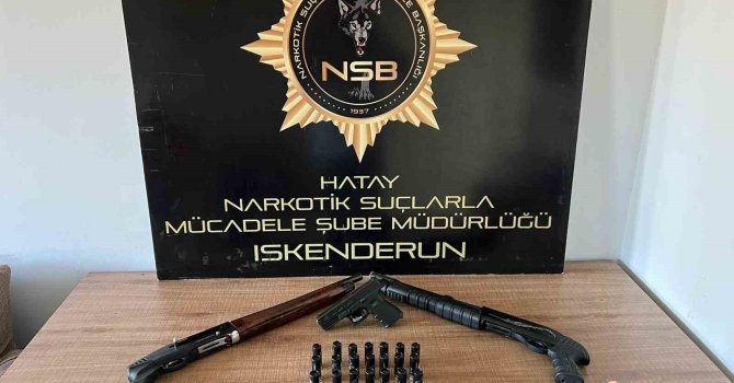 Hatay’da uyuşturucu operasyonunda silah ve mühimmat ele geçirildi