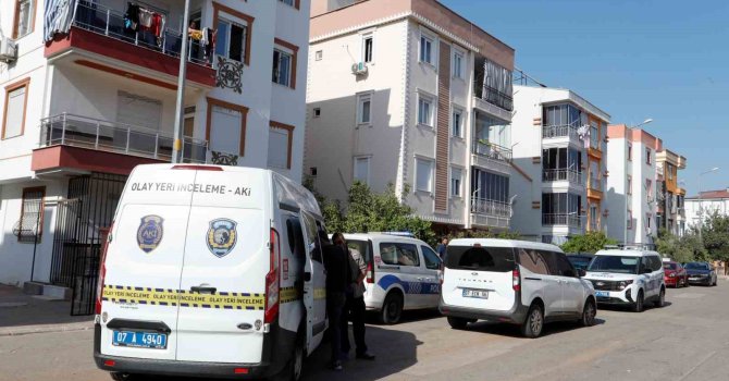 Antalya’da eski eş dehşet saçtı: 1’i ağır 2 yaralı