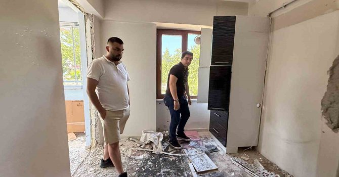 İhale ile aldığı evde eski sahibin yaptıklarıyla hayatının kâbusunu yaşadı
