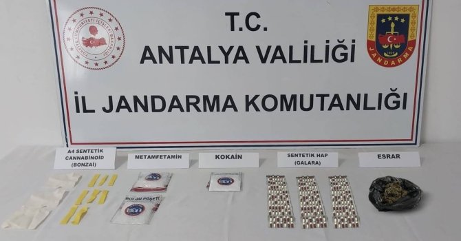 Antalya’da uyuşturucu operasyonunda çok sayıda madde ele geçirildi