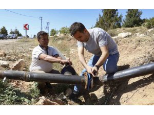 Erdemli’nin kırsalına sulama borusu desteği