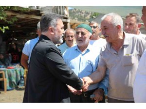 AK Parti Adana İl Başkanı Dağlı, Tufanbeyli’de vatandaşları dinledi