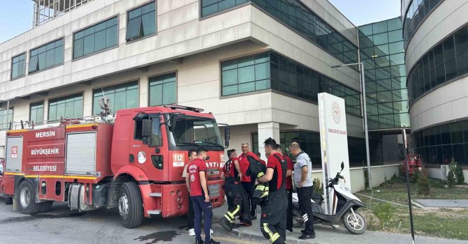 Hastanenin bodrum katından yükselen dumanlar ekipleri alarma geçirdi