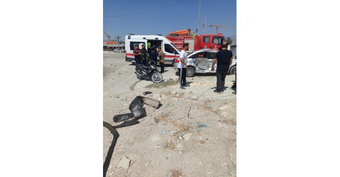 Antakya’da trafik kazası : 2 yaralı