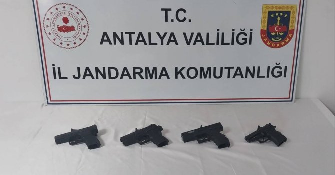 Jandarmadan kaçak silah operasyonu