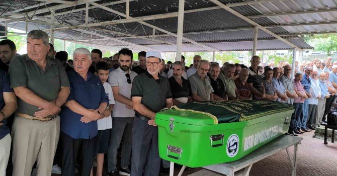 Kansere yenik düşen öğretmene hüzünlü veda