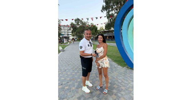 Kaybolan telefon sahibine teslim edildi