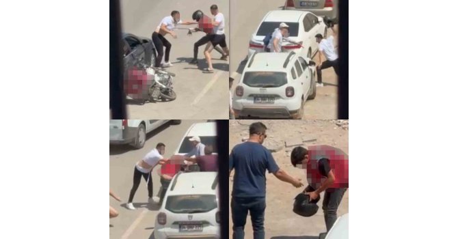 Otomobilden inen şahıslar, motokuryeyi tekme tokat dövdü