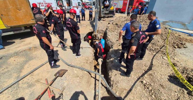 Göçükte kalan işçi kurtarıldı